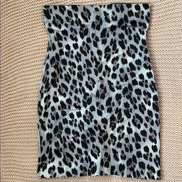 Victoria’s Secret shapewear - Picture 1 of 4